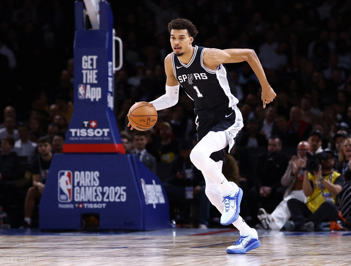 马刺横扫步行者，艾顿送出助攻