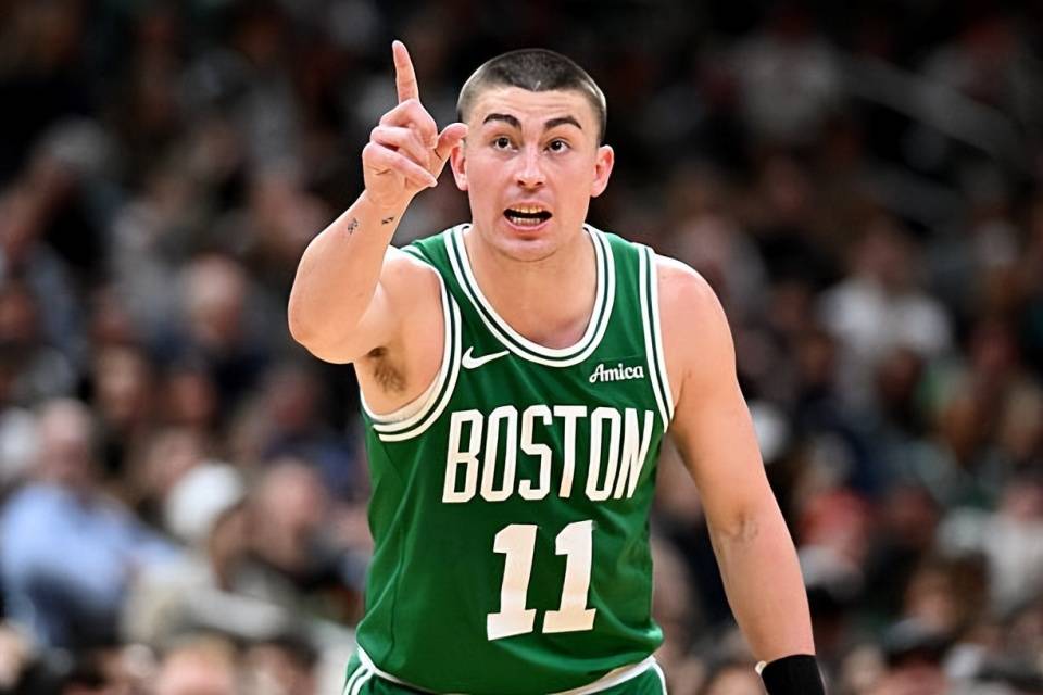 马刺强势凯尔特人，瓦兰丘纳斯惊艳世界