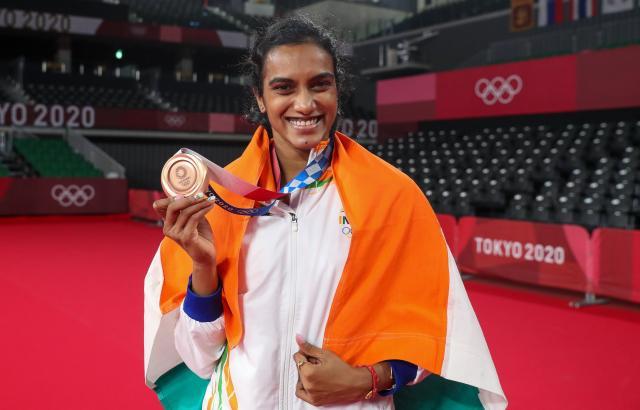 ac米兰-印度羽毛球队轻取印尼羽毛球队，辛杜高光表现