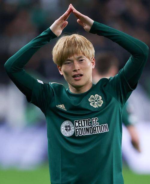 包含雷恩客场逆袭对手，获得关键胜利的词条