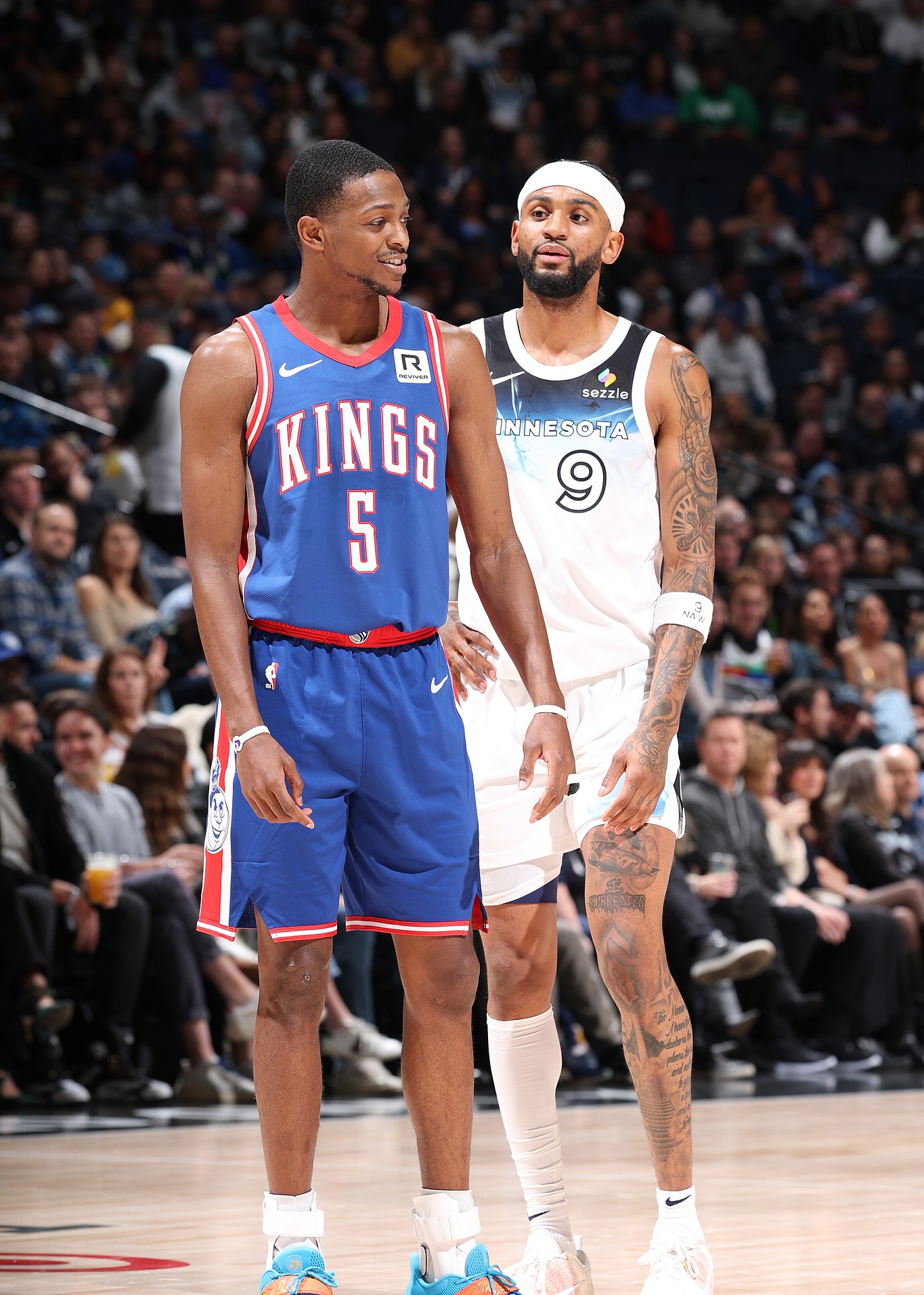 米兰体育app入口-包含国王球员扬名赛场，展现默契配合精神的词条