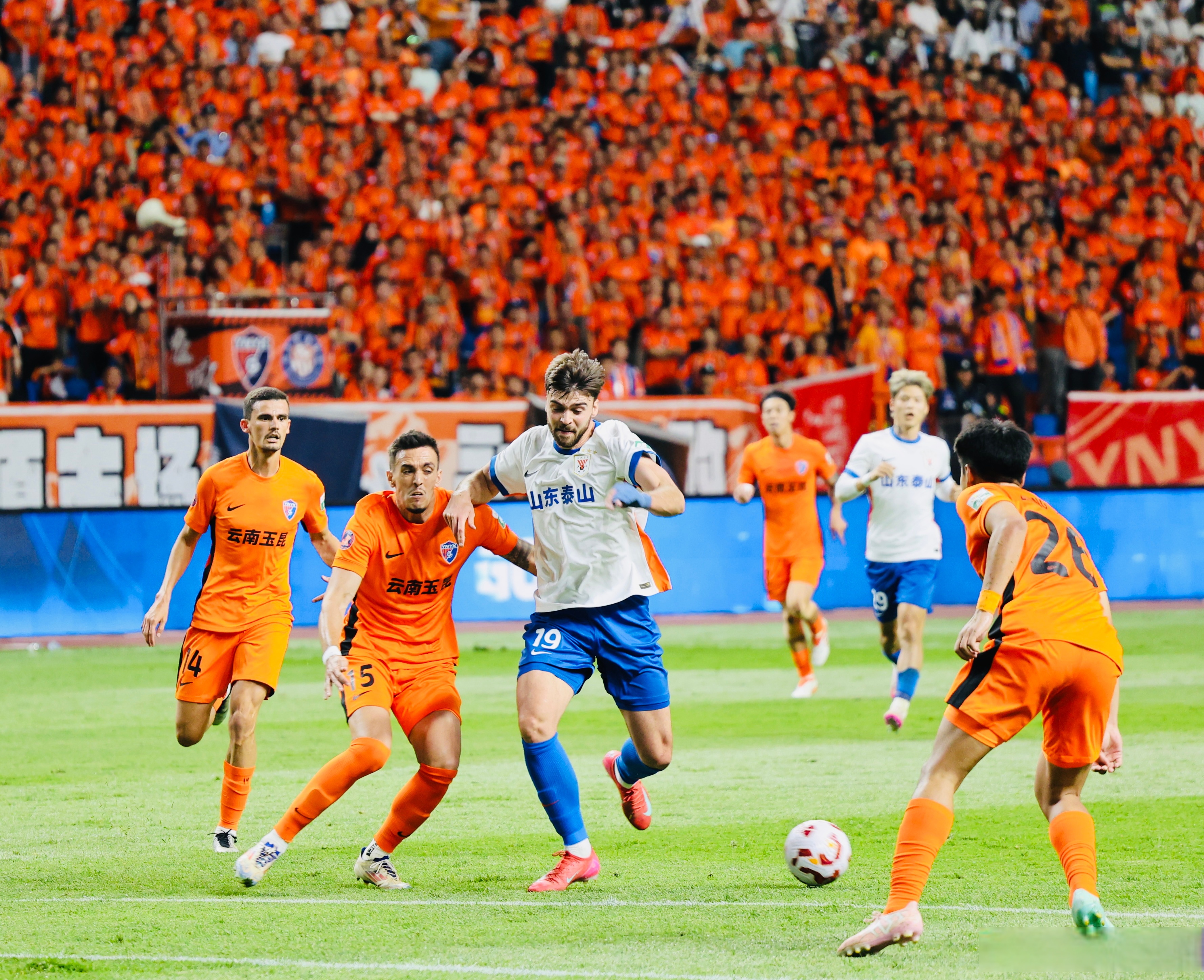 亚太篮球邀请赛进入半决赛好戏连场的简单介绍