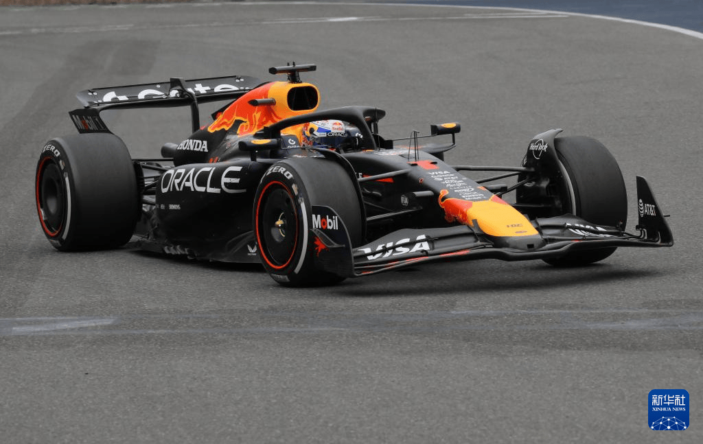 米兰体育入口-雷诺车队力克红牛二队，维斯塔潘点燃赛场的简单介绍