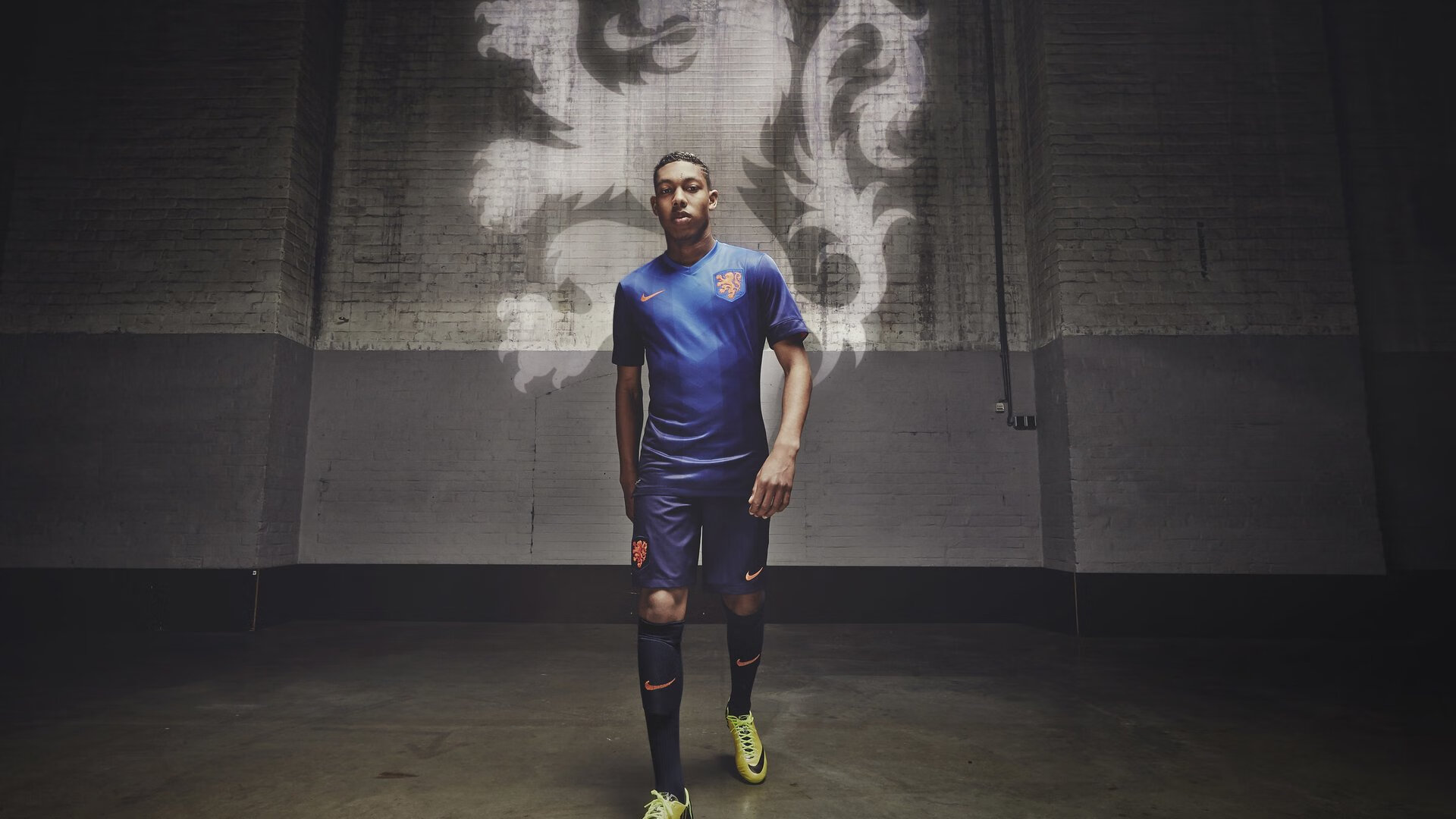 米兰体育app-戈贝尔的无声咆哮，抢七之夜，一座堡垒的全程高能输出